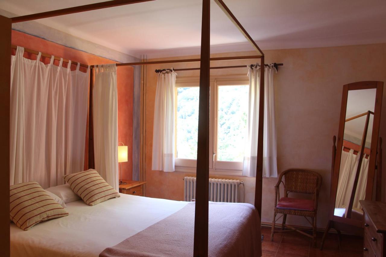 Hostal L'Ou De Reig モンセニー エクステリア 写真