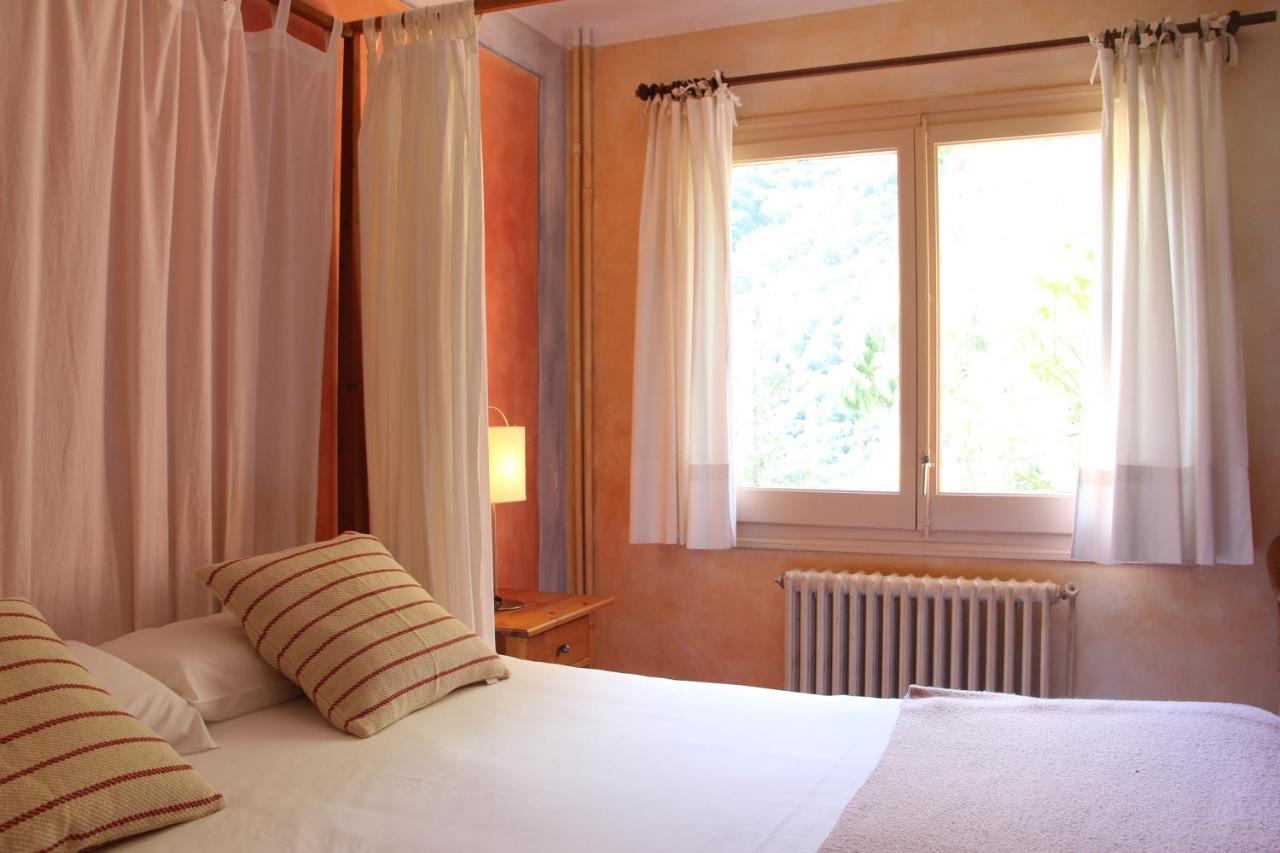 Hostal L'Ou De Reig モンセニー エクステリア 写真