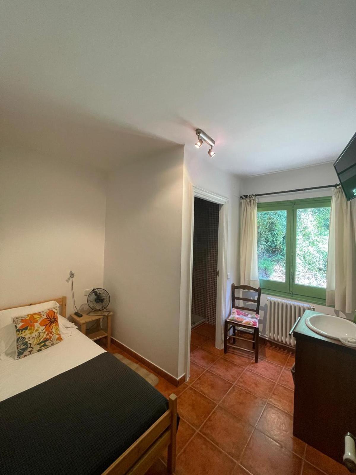 Hostal L'Ou De Reig モンセニー エクステリア 写真